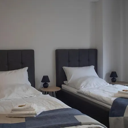 Cessna, Elegante Wohnung, 2 Schlafzimmer, Ueberdachte Terrasse * Cloppenburg